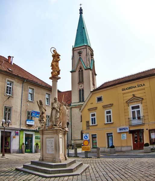 002 Celje - 20. april 2013 - S95 2575.jpg